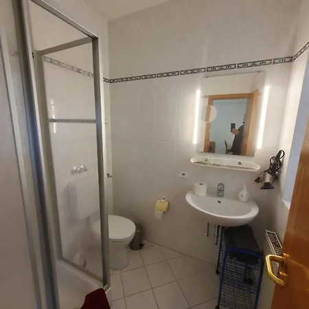 Abm 12 Apartment *